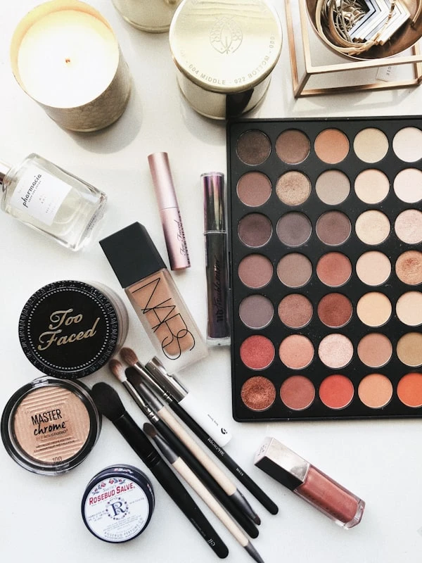 Glamour makeup application